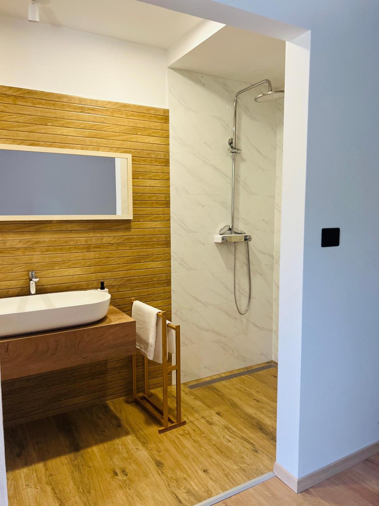 Vila Prisunca Jacuzzi & Swimming Pool Пазин Екстериор снимка